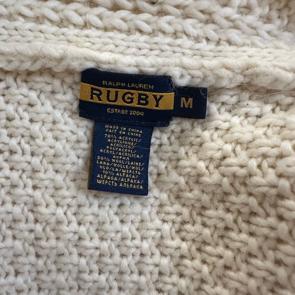 Chunky knit open fringe sweater - Picture 4 of 4